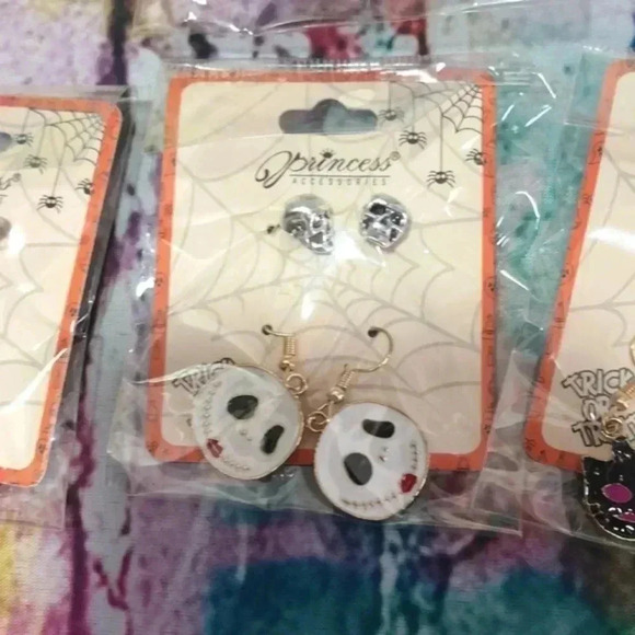 Halloween earring/ keychain lot - Picture 3 of 5